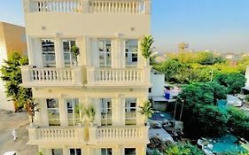 Hotel Crown Lahore